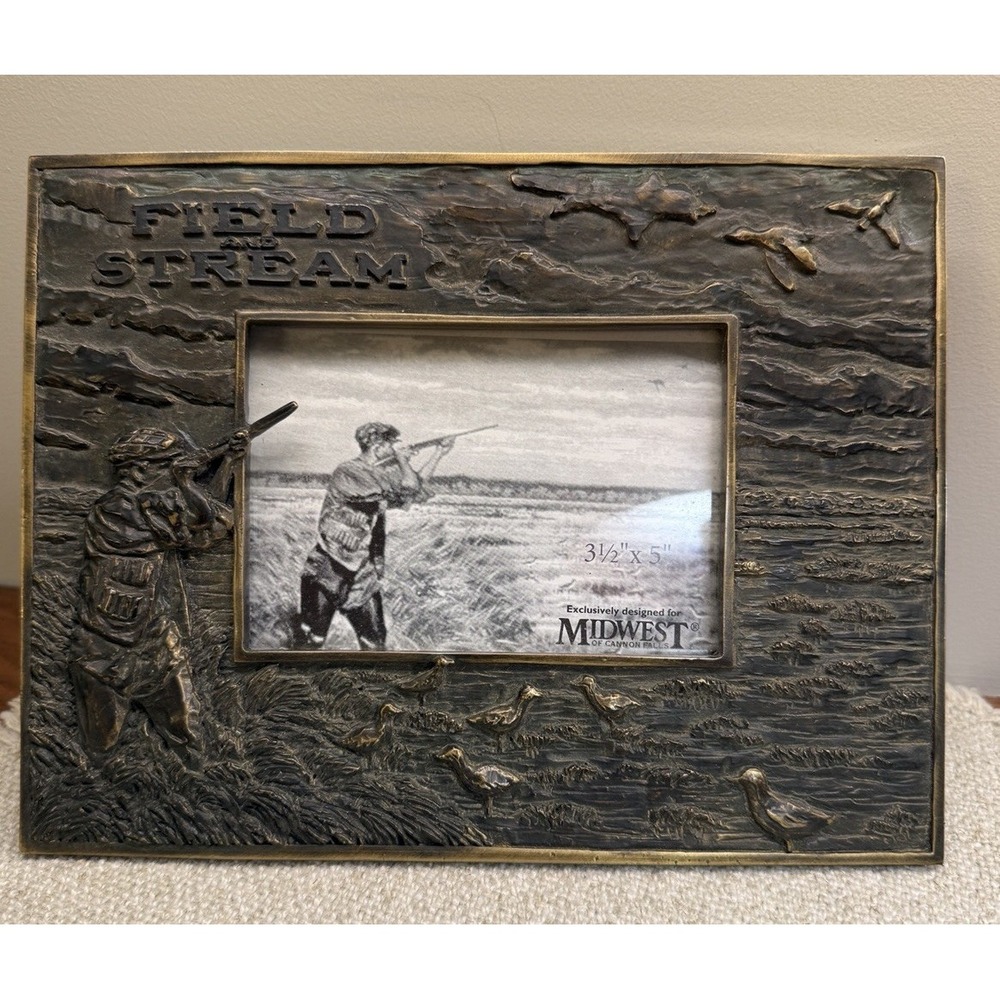 Field & Stream Midwest Cannon Falls Pewter Frame Hunter Dog Ducks 3.5x5 Photo